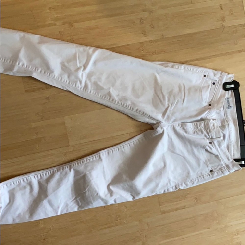 White gap skinny jeans